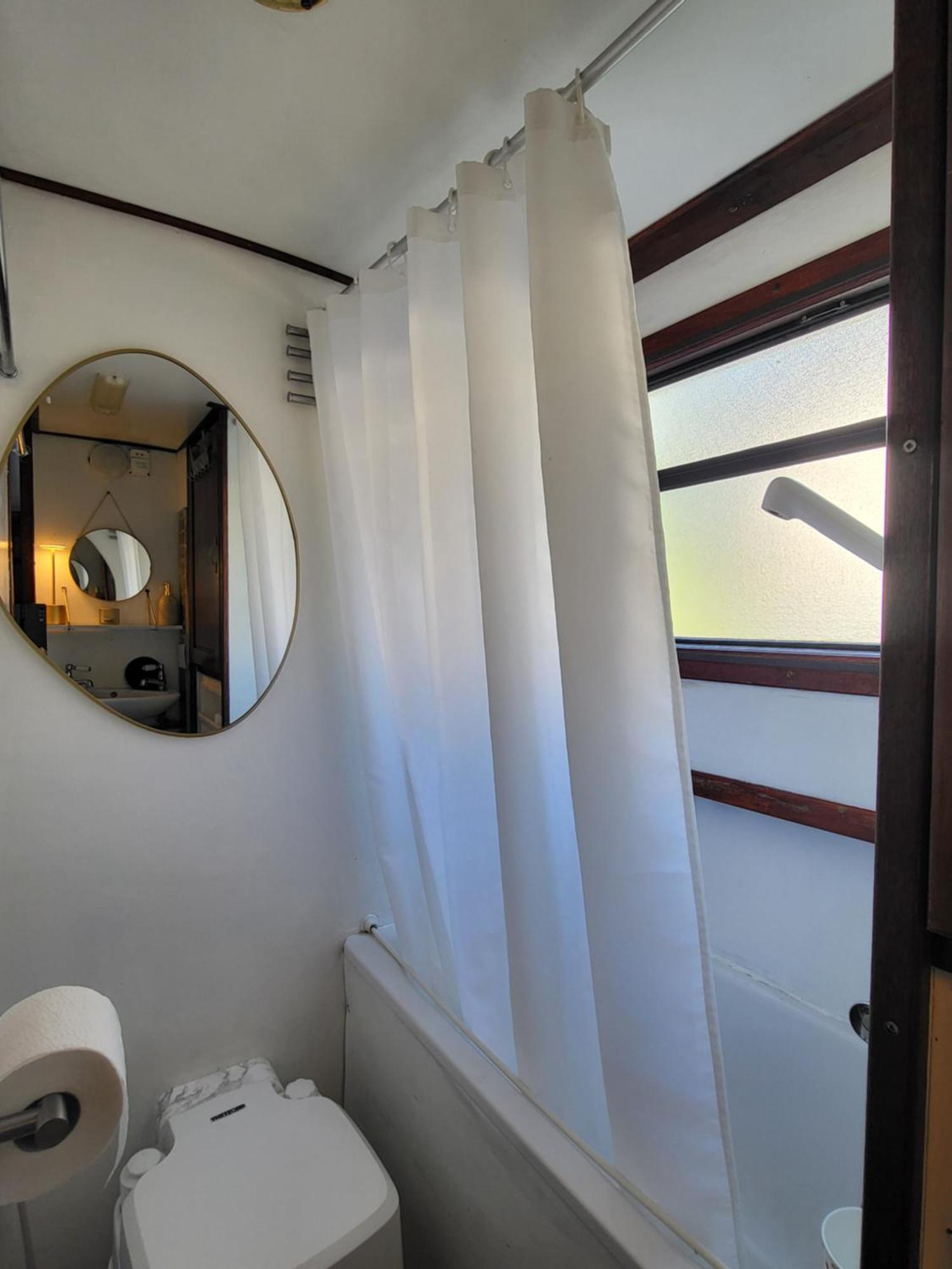 Comfy Canal Boat In Little Venice For Family & Friends Hotel London Eksteriør billede