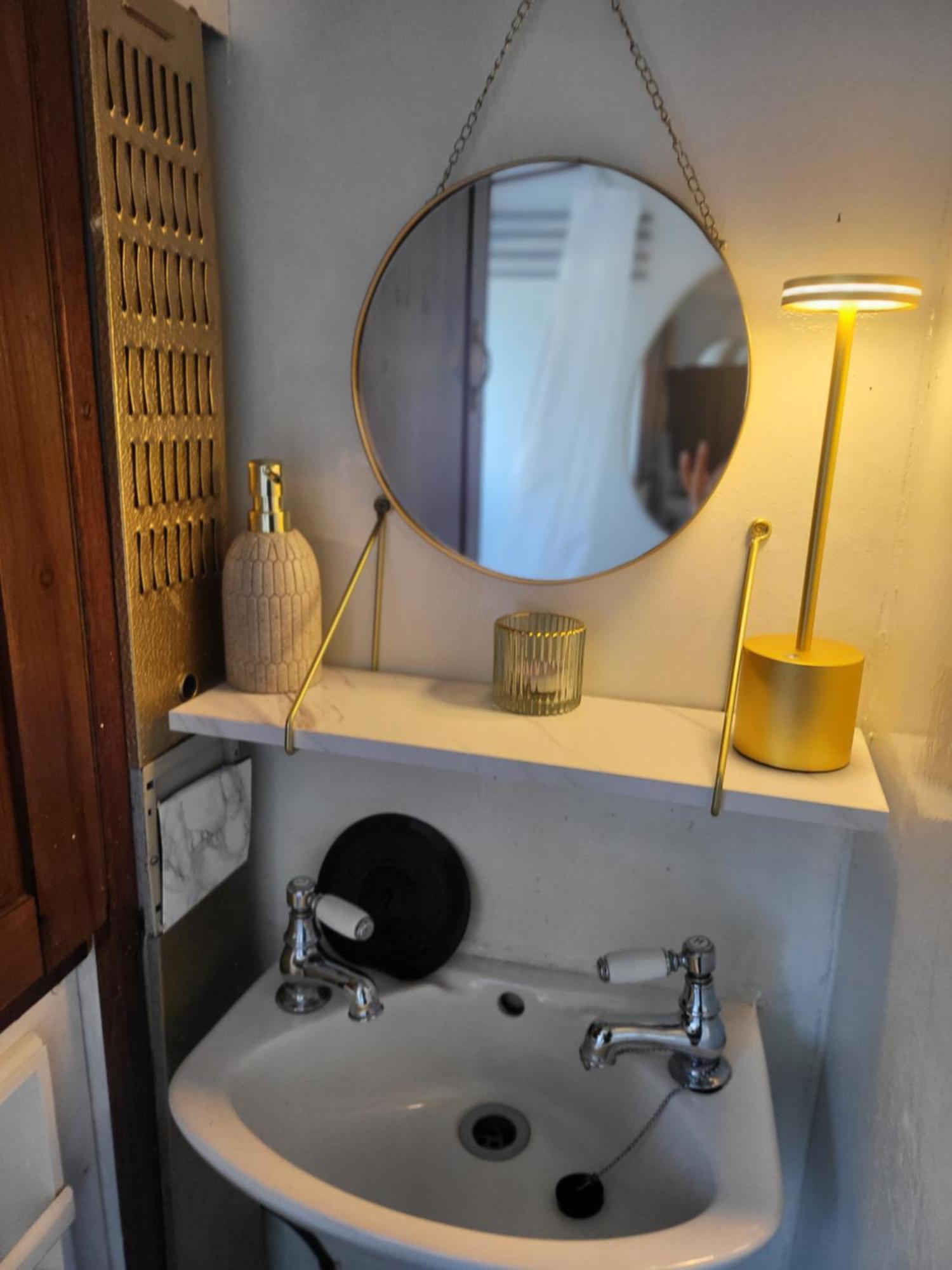 Comfy Canal Boat In Little Venice For Family & Friends Hotel London Eksteriør billede